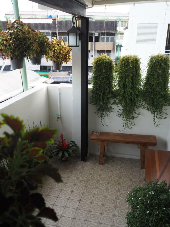 Boonnark Bed Night Bazaar No Car Parking Apartment เชียงใหม่ ภายนอก รูปภาพ